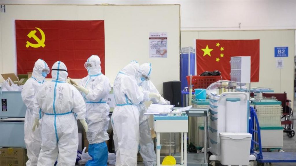 Laboratorios chinos dedicados a las pruebas por dopaje se han dedicado a la atención de la emergencia por covid-19. Foto: EFE