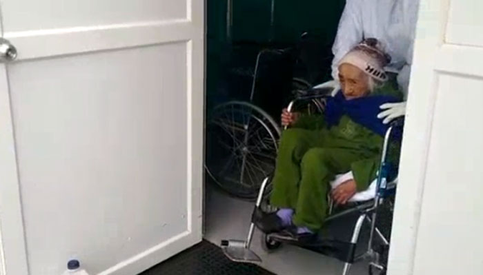 Peruana de 108 años fue dada de alta tras superar el covid-19
