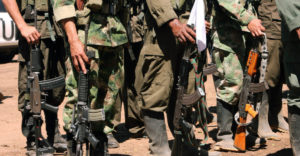 ¿Contra la guerrilla o el paramilitarismo? Siguen los enfrentamientos en Apure