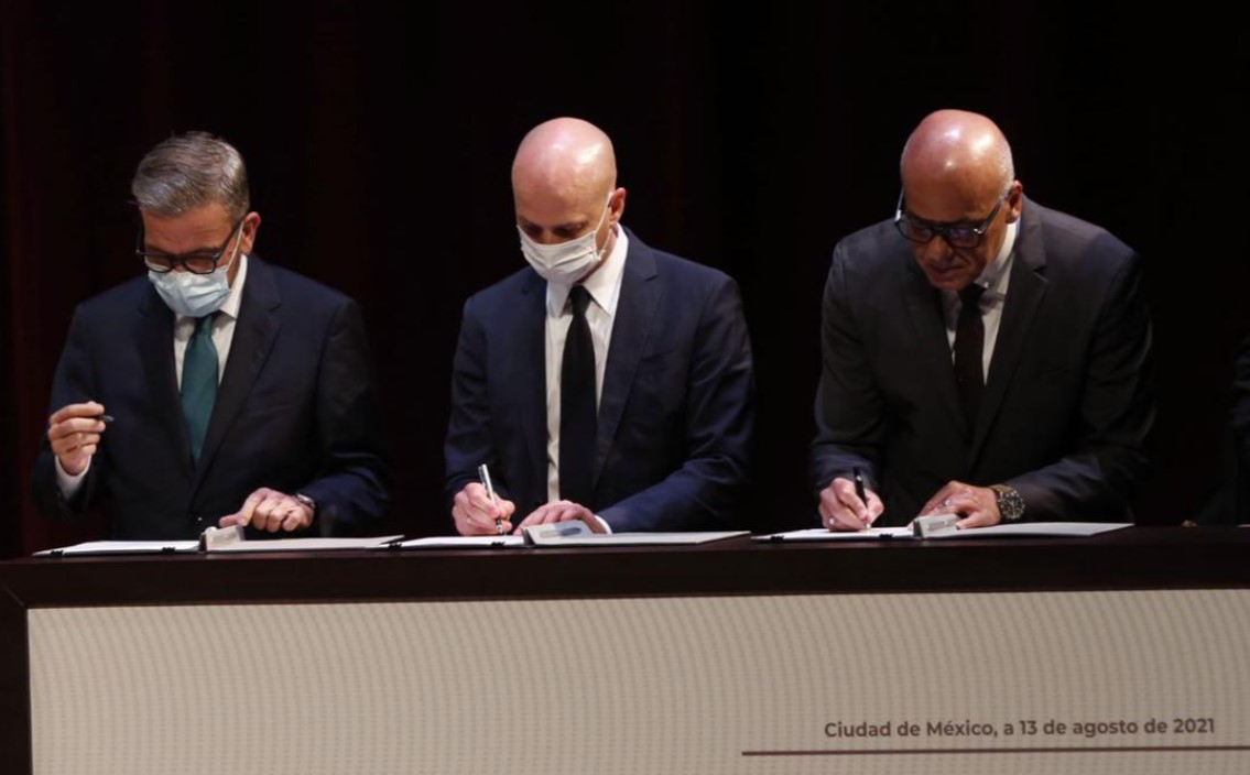 Gerardo Blyde y Jorge Rodríguez firman memorando de entendimiento en México, bajo la observación de Noruega - Oposición