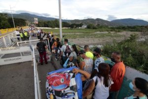 Apertura de frontera colombo-venezolana.