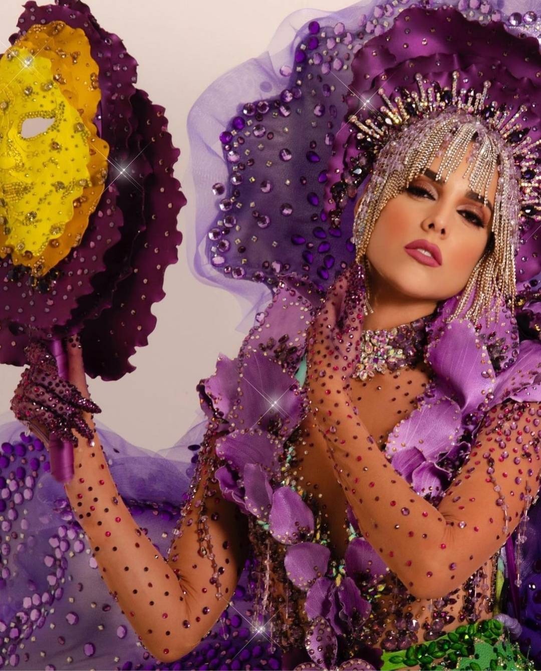 Inspirado en la orquídea: Luiseth Materán presentó su traje típico en el marco del Miss Universo 2021 - VPITV