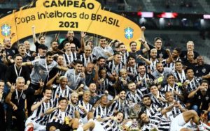 Brasil exigirá comprobante de vacuna anticovid a jugadores y técnicos de fútbol