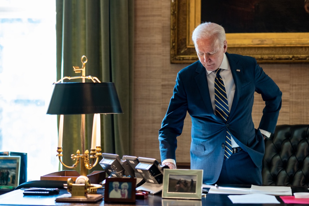El presidente Joe Biden sostuvo una conversación el pasado 11 de marzo con su homólogo de Ucrania, Volodímir Zelenski, en la que conversó acerca de asistencia económica, humanitaria y de seguridad en curso para el pueblo ucraniano. Foto: Twitter POTUS.