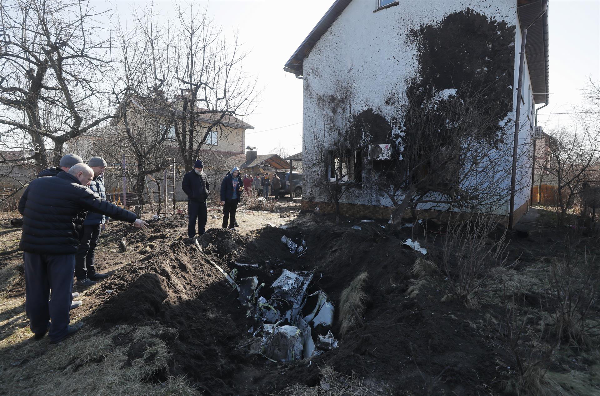 Kiyv impone un nuevo toque de queda ante los bombardeos rusos