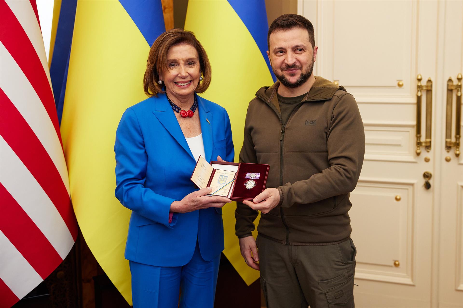 Nancy Pelosi junto al presidente de Ucrania, Volodímir Zelenski. Foto: EFE/EPA/UKRAINIAN PRESIDENTIAL PRESS
