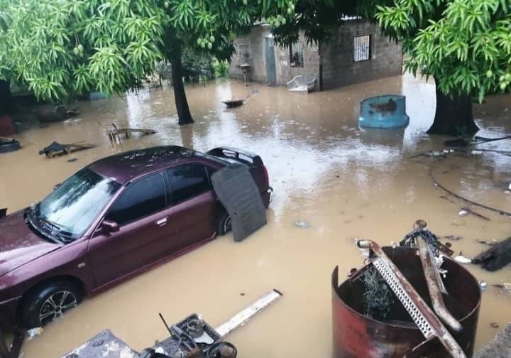 Fuertes lluvias generan estragos en varios municipios del estado Zulia.