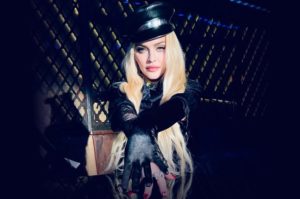 Madonna lanzó una colección NFT sin ropa