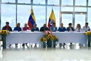 Diálogo entre Gobierno de Gustavo Petro en Colombia y el ELN. Foto: Lorena Arboleda Zárate / EFE.