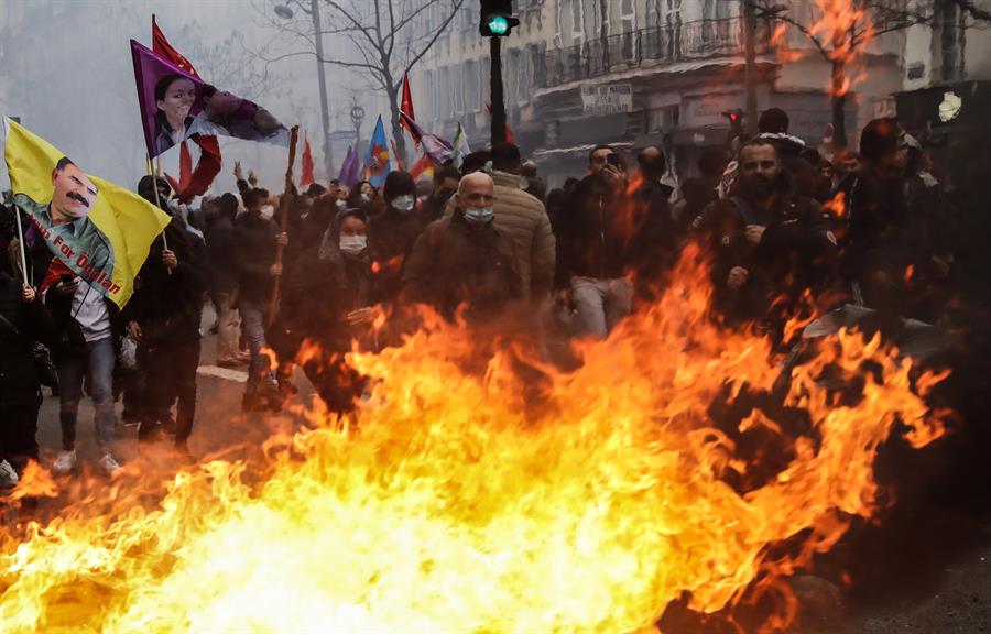Protestas en París. Foto EFE