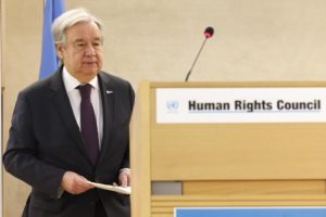 Ginebra (Suiza), 27/02/2023.- El Secretario General de la ONU, Antonio Guterres, asiste a pronunciar su discurso, durante la apertura del Segmento de Alto Nivel de la 52ª sesión del Consejo de Derechos Humanos, en la sede europea de Naciones Unidas en Ginebra (Suiza), el 27 de febrero de 2023. (Suiza, Ginebra) EFE/EPA/SALVATORE DI NOLFI.