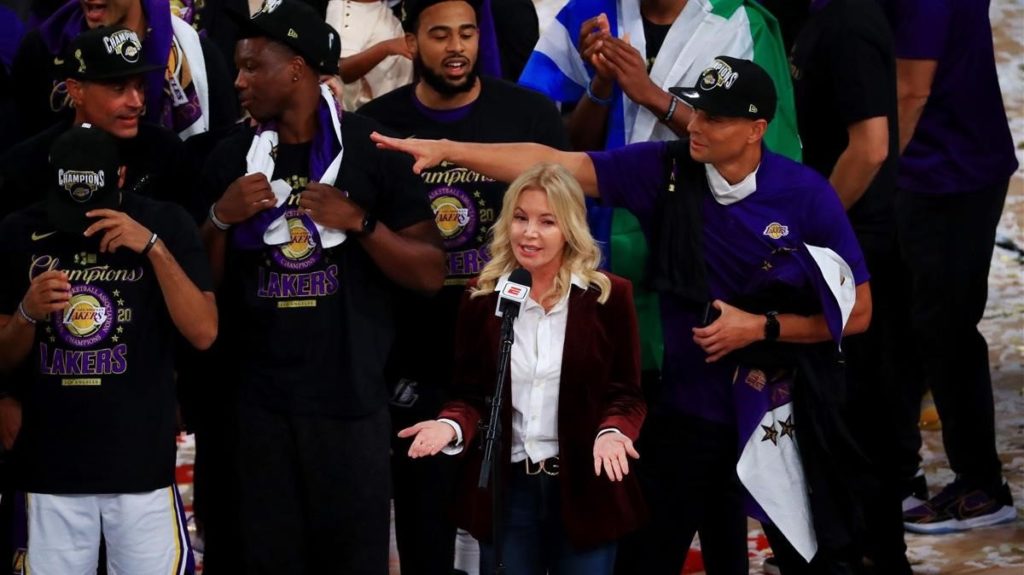 Jeanie-buss