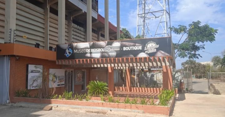 #Venezuela | En el olvido: Estadio Luis Aparicio «El Grande» sigue deteriorándose