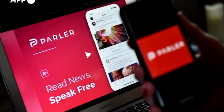 #Tecnología | Despidieron al director ejecutivo de la red social Parler