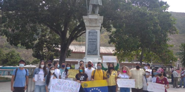 #Venezuela | Juventud de Trujillo y Zulia alzó la voz por la reconstrucción del país este #12Feb