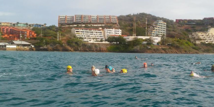#Venezuela | Nueva Esparta suma metros en el mar en conmemoración a Rafael Vidal