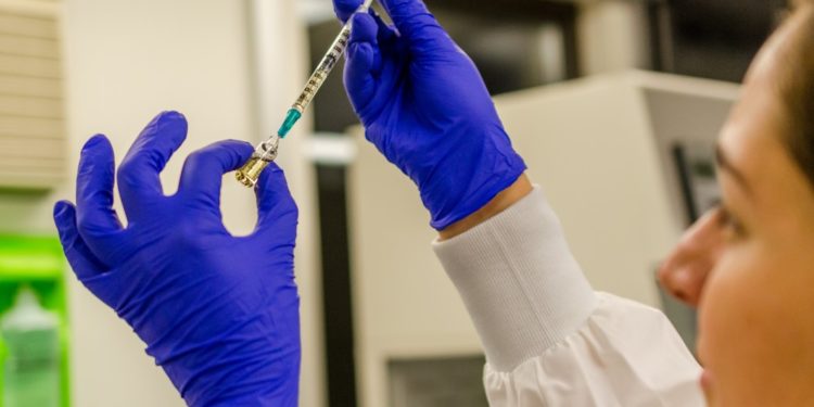#Covid19 | Bayer ayudará a producir vacuna junto a CureVac