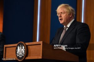 Boris Johnson - mascarillas