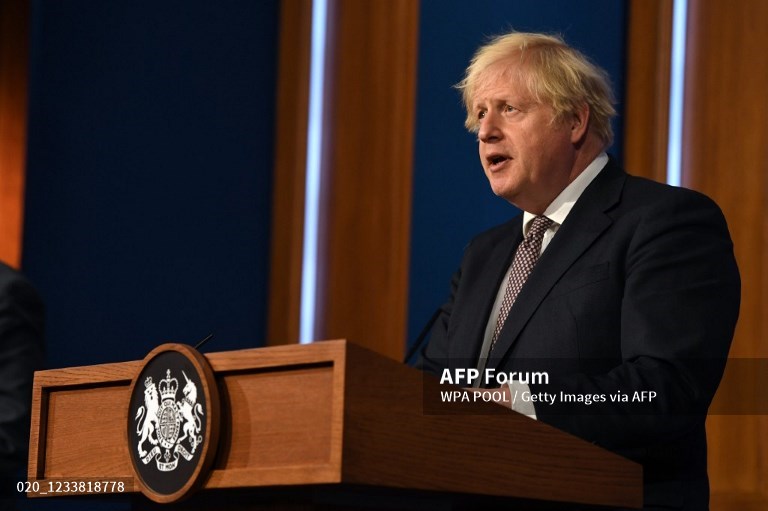 Boris Johnson - mascarillas