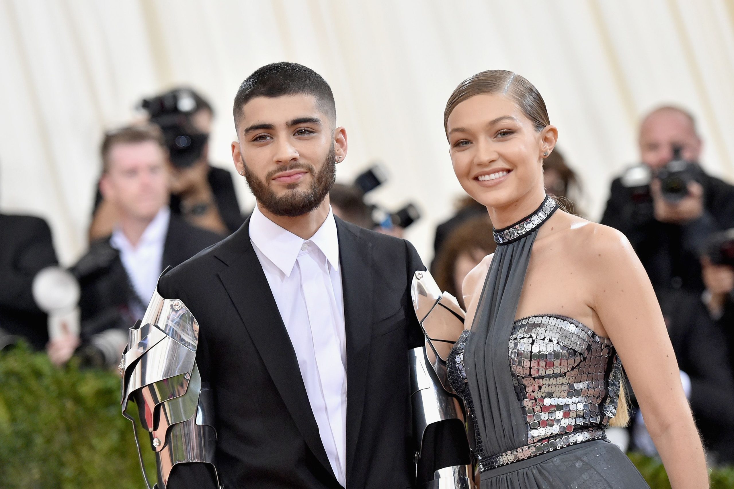 Zayn Malik y Gigi Hadid. Foto: Twitter