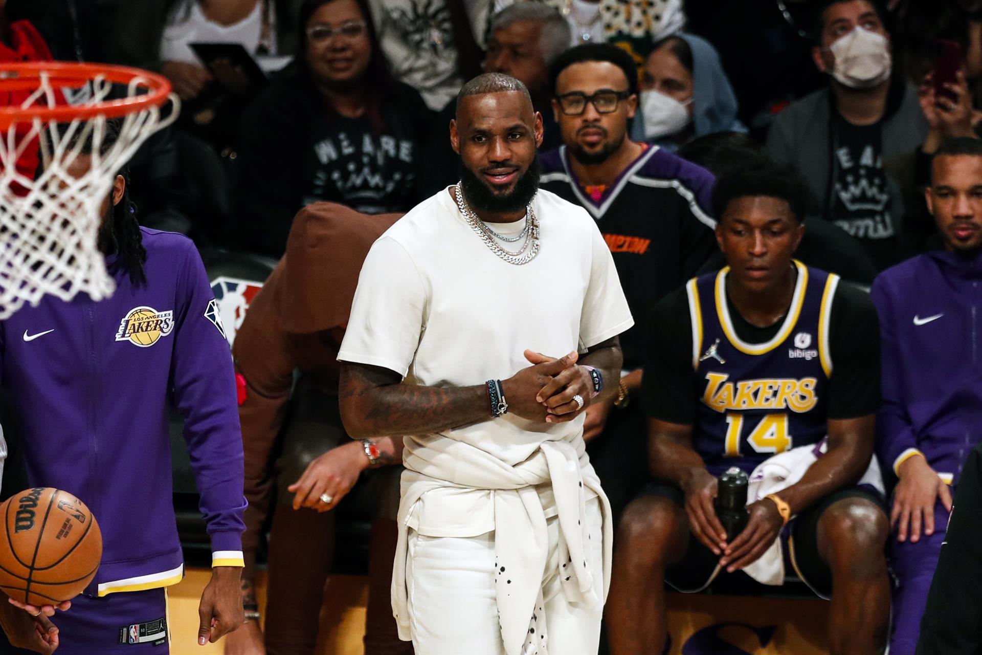 LeBron James “ganó” el premio a peor actor en los Golden Raspberry Awards