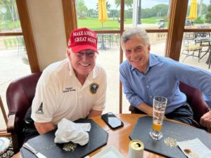 Donald Trump se reunió con Mauricio Macri en su hogar en EE. UU.