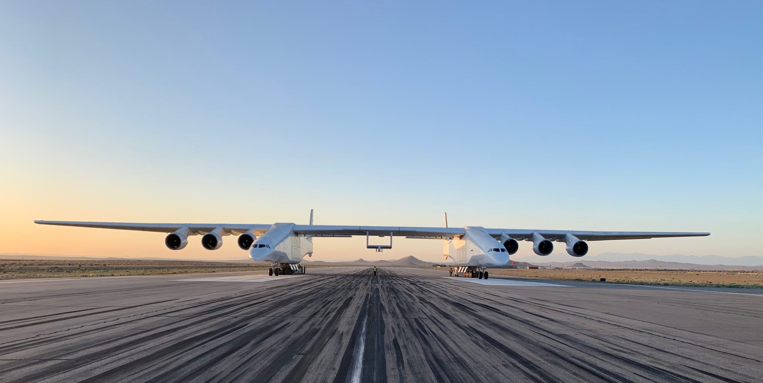 El avión más grande del mundo completó su quinta prueba de vuelo