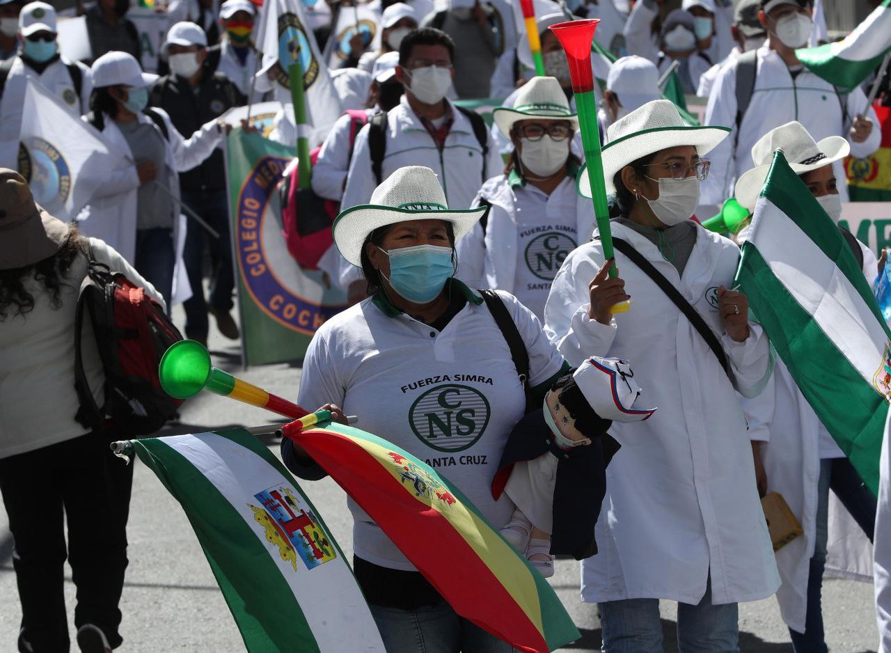 Bolivia supera el millón de casos de covid-19 en medio de la quinta ola