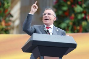 Presidente del Congreso de Colombia, Roy Barreras, durante la juramentación del presidente Gustavo Petro. Foto: Twitter Senado de la República de Colombia (@SenadoGovCo).