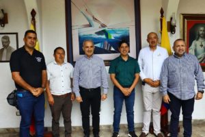 FOTO REFERENCIAL - El gobernador del estado Táchira, Freeddy Bernal se reunió con cuatro alcaldes del departamento de Norte de Santander: Wilmer Rodríguez, alcalde de Ragonvalia, Victor Gamboa, alcalde de Toledo, Carlos Flórez, alcalde de Cácota y Wilden Capacho, alcalde de Labateca. Foto: Twitter Freddy Bernal.