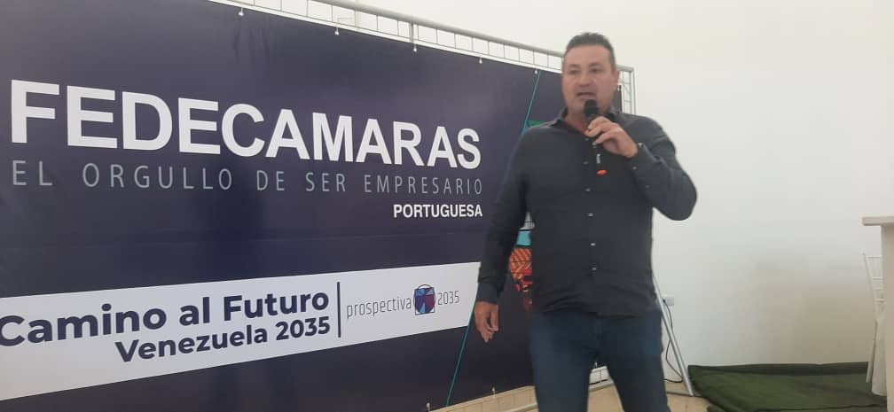 Presidente de Fedeagro, Celso Fantinel, durante la presentación del plan Prosprectiva 2035 en la "Expo Portuguesa Productiva". Foto: Twitter @FEDEAGRODIGITAL.
