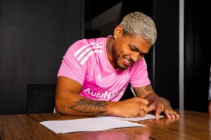 El delantero venezolano Jose Martínez vistiendo la franela del Inter Miami. Foto: Twitter Inter Miami. (@InterMiamiCF).