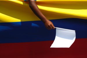 En Colombia piden por la paz. Foto: EFE.