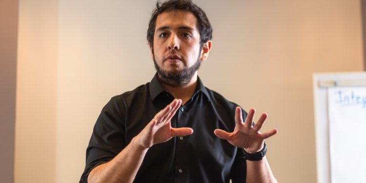 Fabián Tejada, máster en PNL.