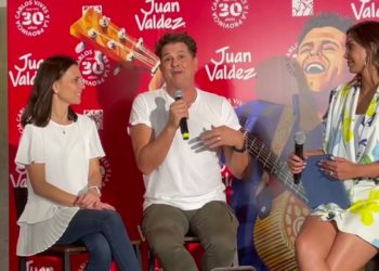 Spotlight Juan Valdez Y Carlos Vives
