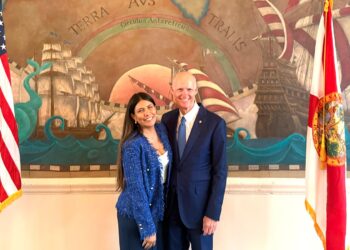 Una venezolana llega a la cúpula de comunicaciones del senador Rick Scott